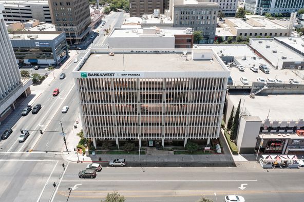 Office Space Available in Excellent Condition & Move-In Ready : 1221 Van Ness Ave, Fresno, CA 93721